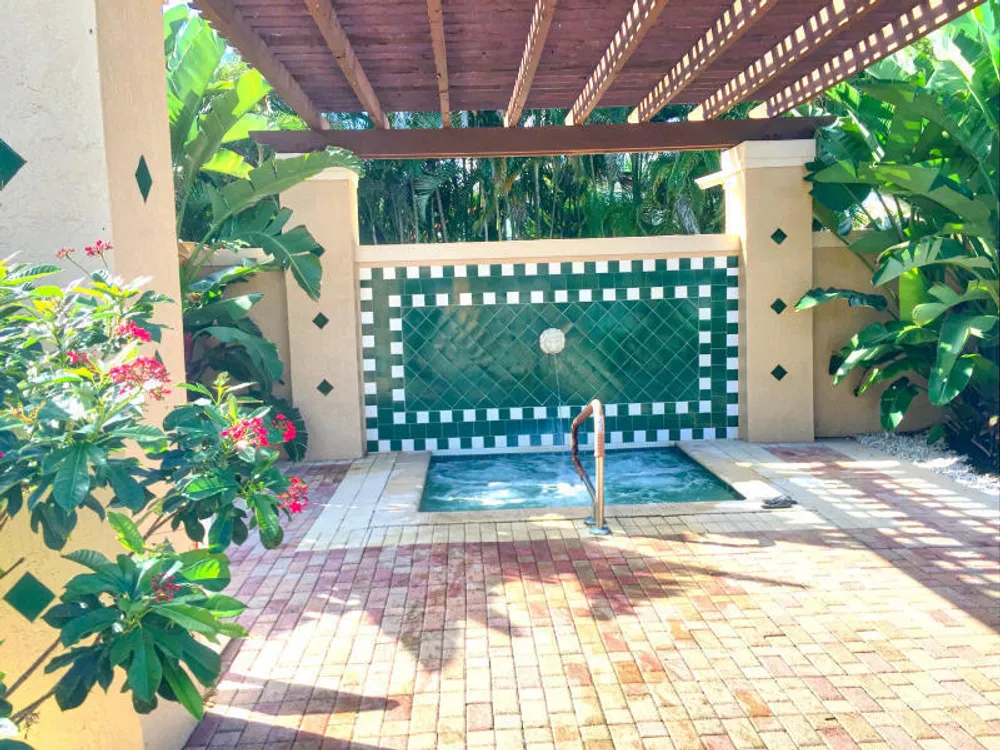 6600 Sherbrook Dr, Boynton Beach, FL 33437