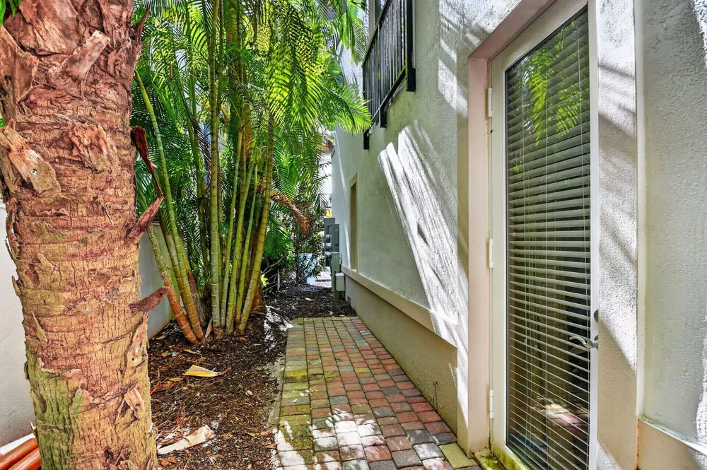 2686 N Federal Hwy, Boynton Beach, FL 33435