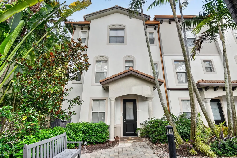 2686 N Federal Hwy, Boynton Beach, FL 33435