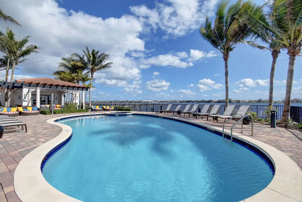 2686 N Federal Hwy, Boynton Beach, FL 33435