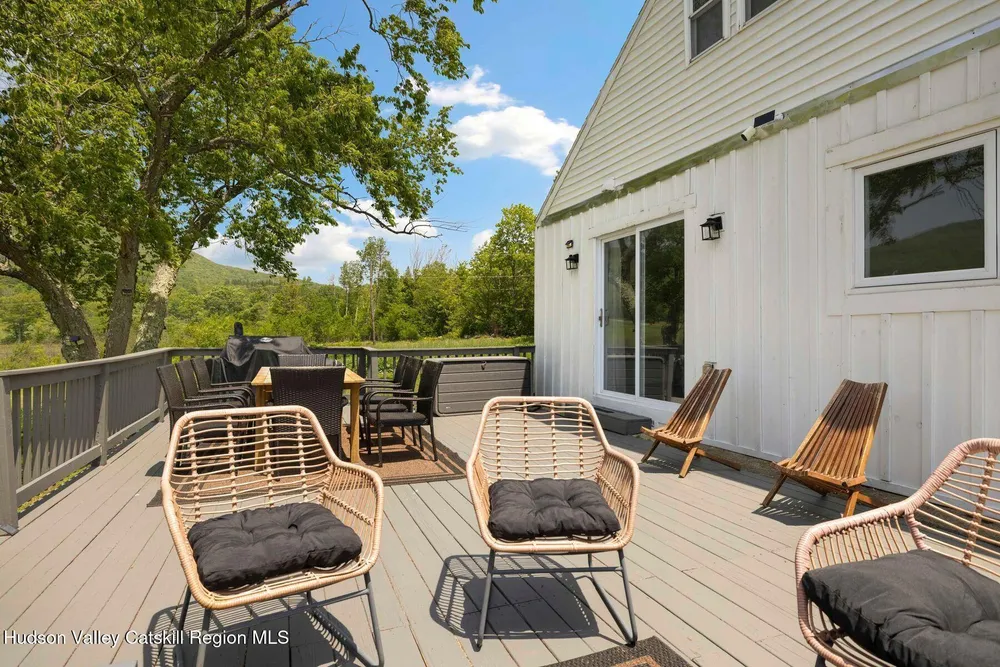 769 Mitchell Hollow Rd, Windham, NY 12496
