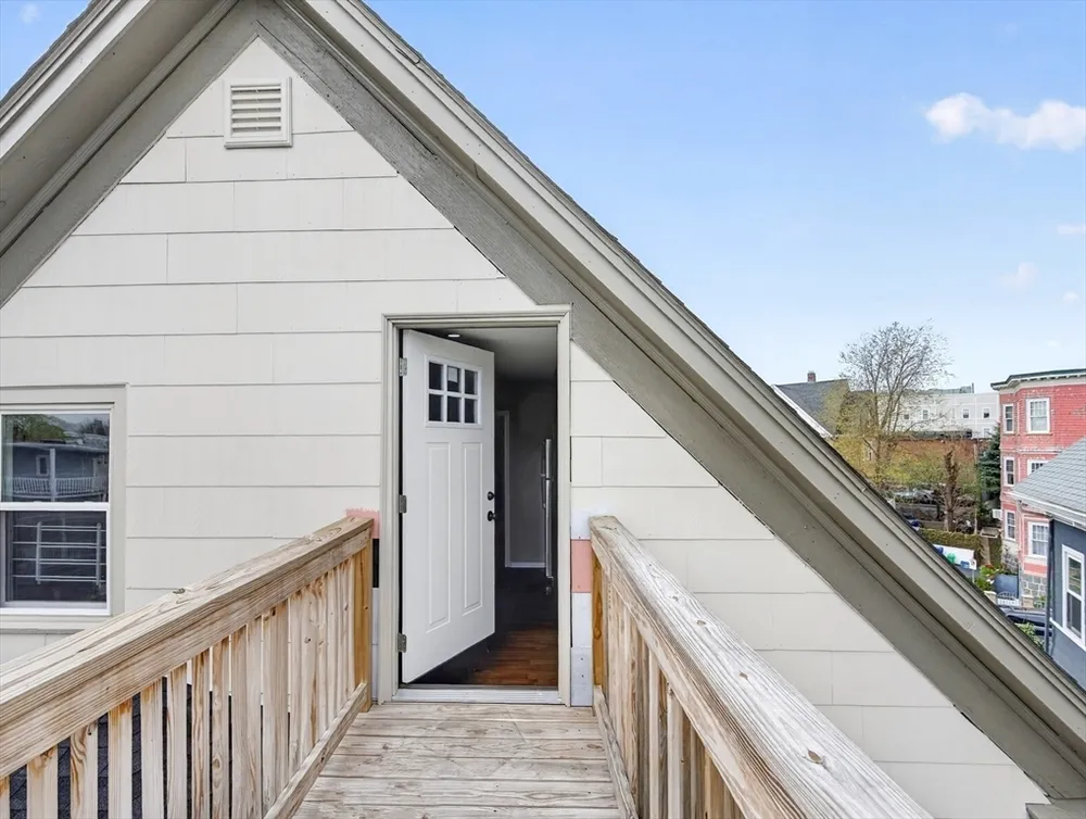 37 Stonehurst St, Boston, MA 02122