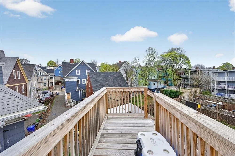 37 Stonehurst St, Boston, MA 02122