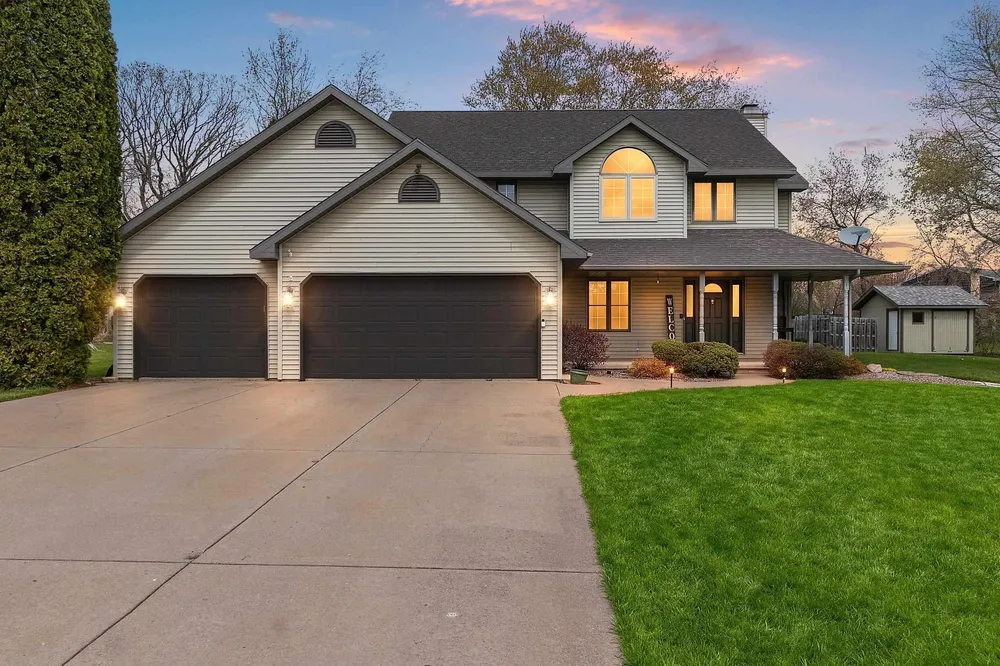 1354 Camelot Ct, Oneida, WI 54155