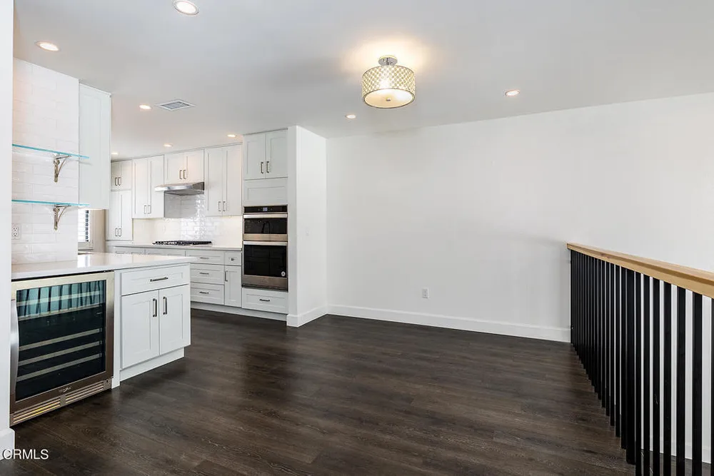 596 W Huntington Dr, Arcadia, CA 91007