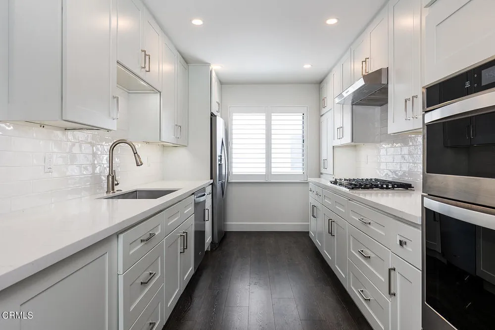 596 W Huntington Dr, Arcadia, CA 91007