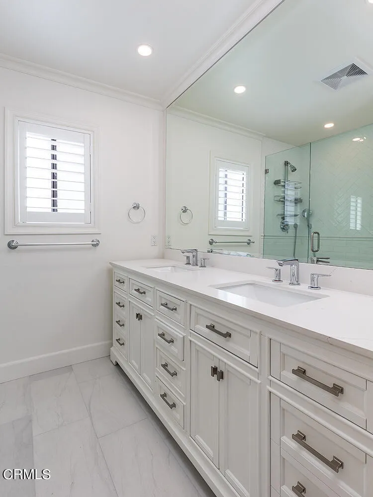 596 W Huntington Dr, Arcadia, CA 91007