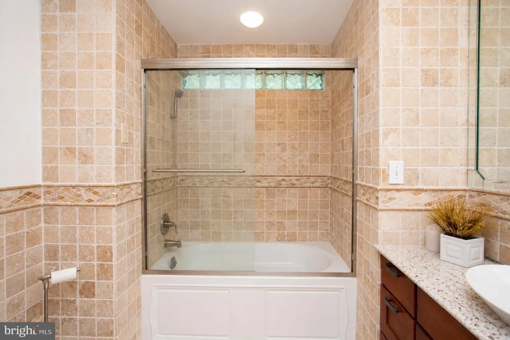 605 Maple Ave, Audubon, NJ 08106