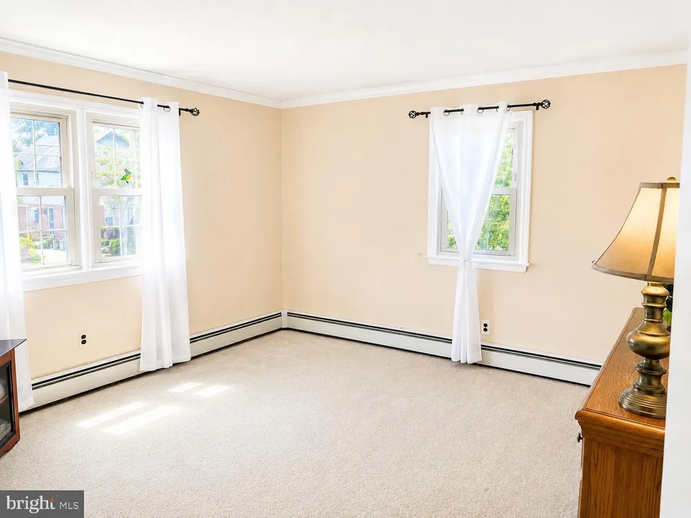605 Maple Ave, Audubon, NJ 08106