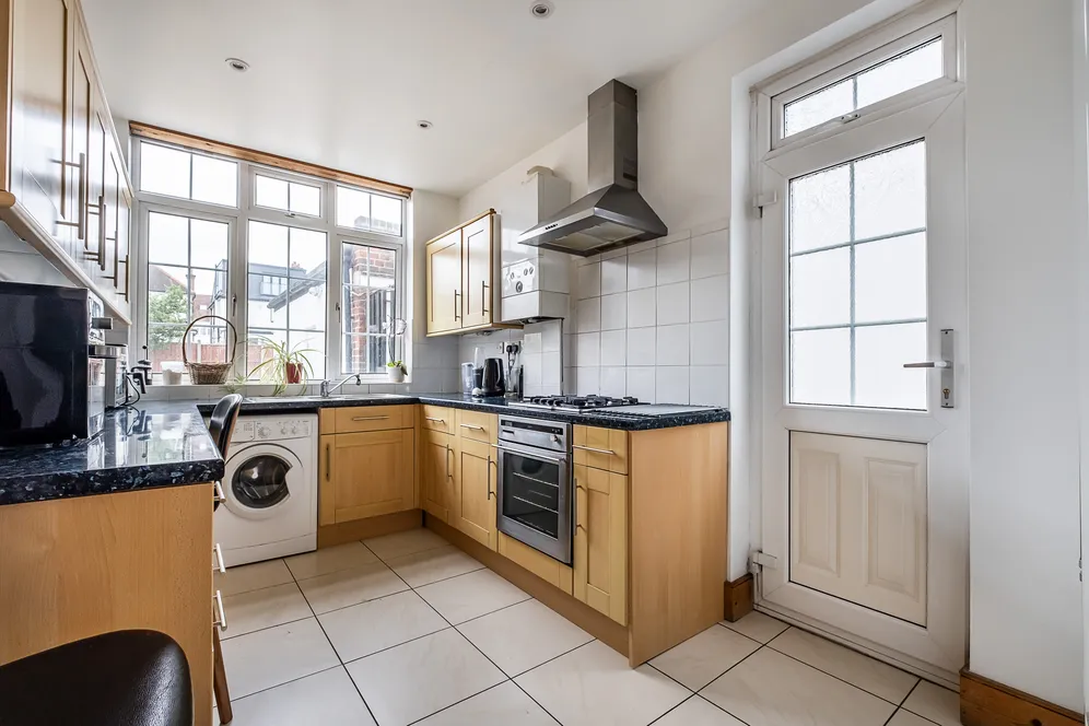 Chamberlayne Road, London, NW10 photo 2