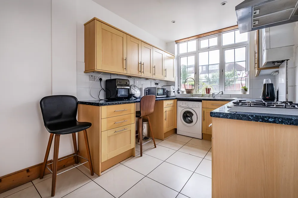 Chamberlayne Road, London, NW10 photo 10