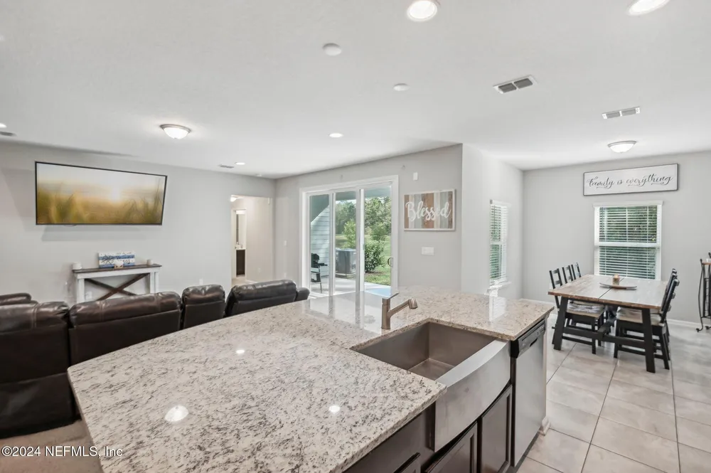 2662 Copperwood Ave, Orange Park, FL 32073
