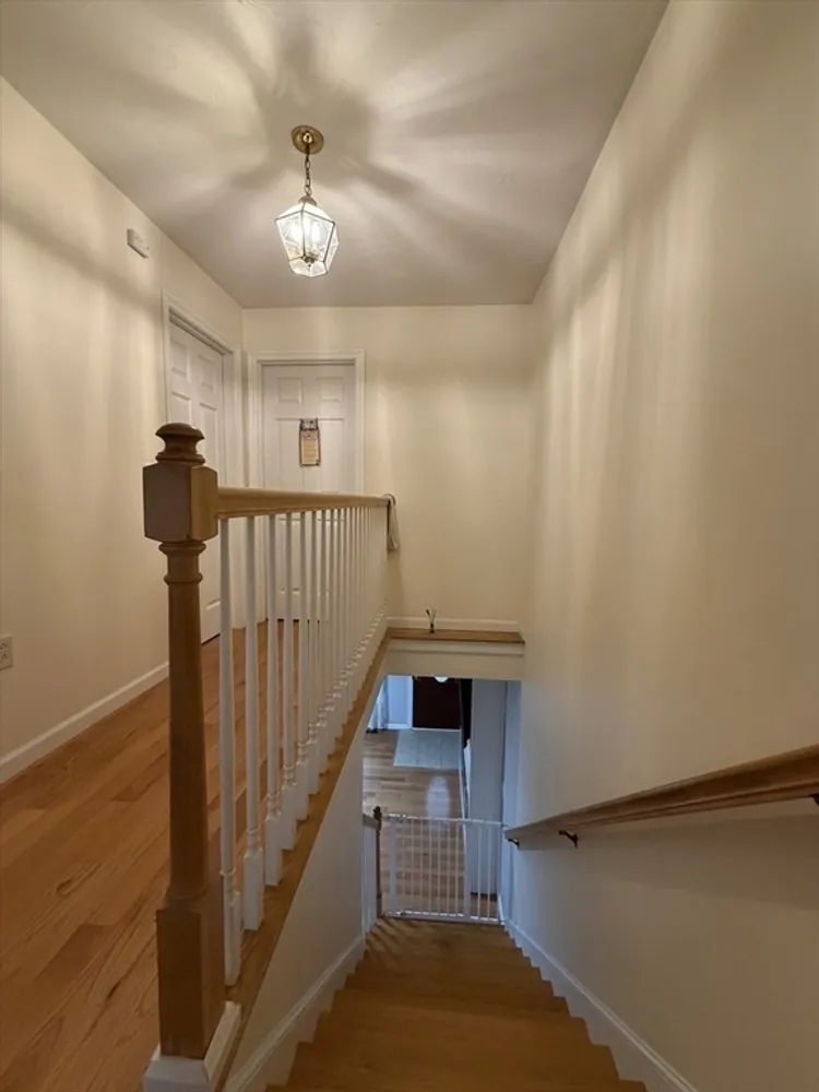 16 Parker St, Quincy, MA 02169