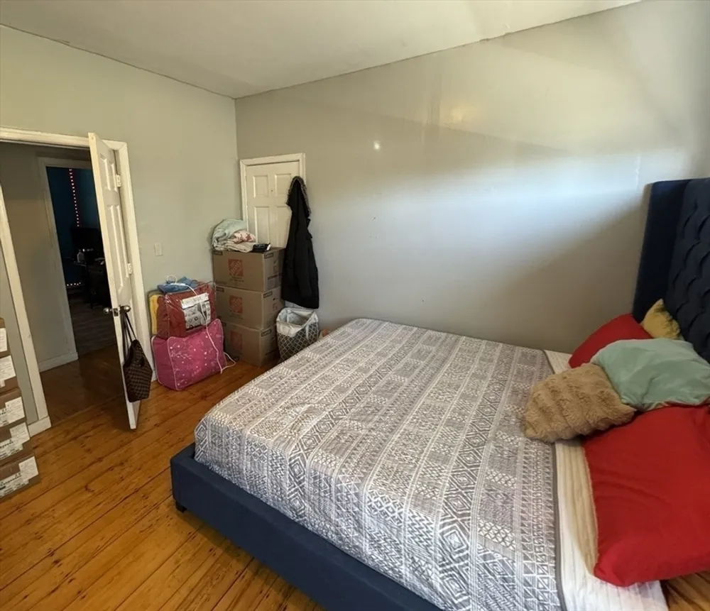 10 School St, Boston, MA 02124