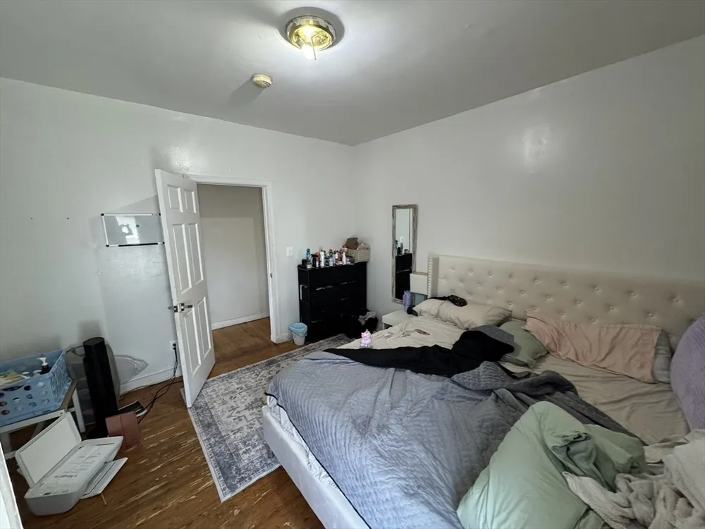 10 School St, Boston, MA 02124