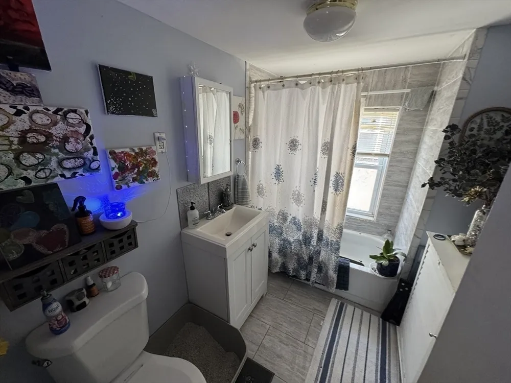 10 School St, Boston, MA 02124