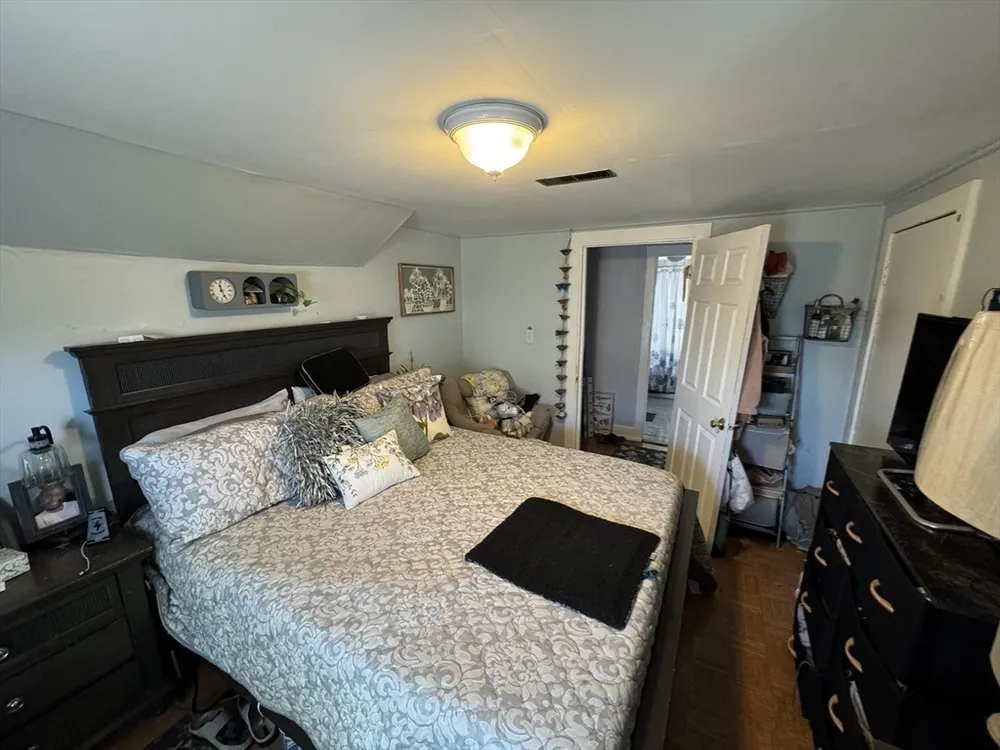 10 School St, Boston, MA 02124