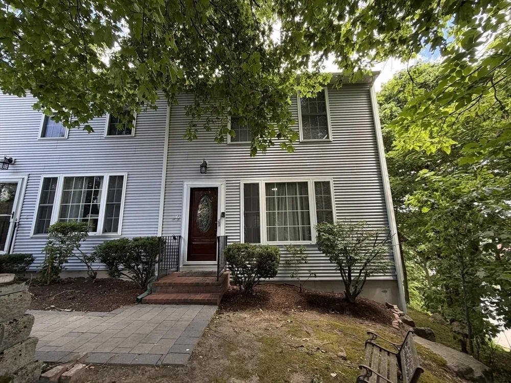 16 Parker St, Quincy, MA 02169