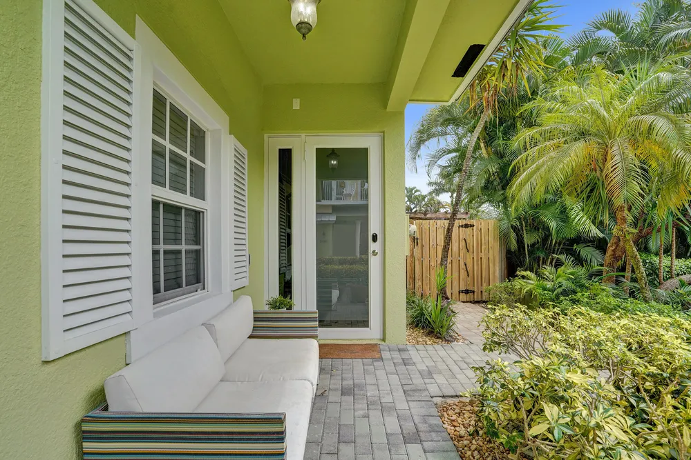 2636 NE 9th Ave, Wilton Manors, FL 33334