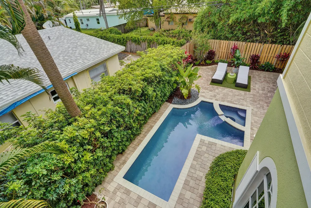 2636 NE 9th Ave, Wilton Manors, FL 33334