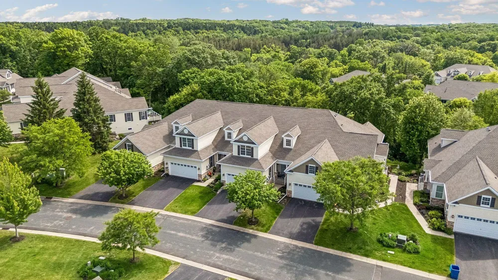 1454 Steeplechase Ln, Eagan, MN 55122