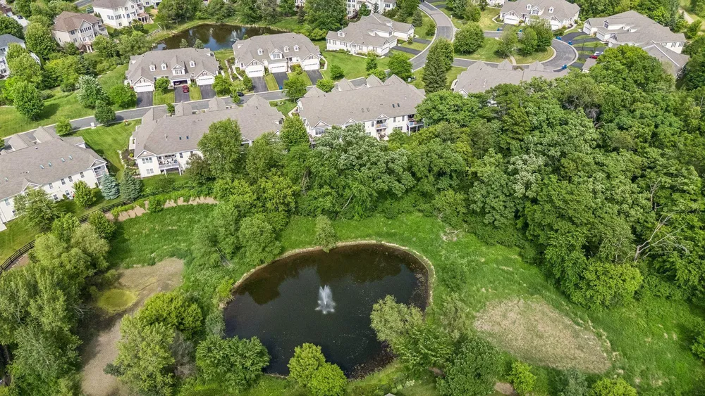 1454 Steeplechase Ln, Eagan, MN 55122