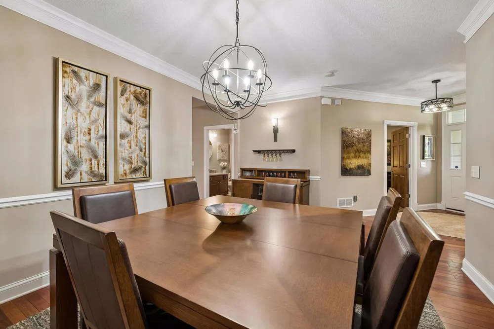 1454 Steeplechase Ln, Eagan, MN 55122