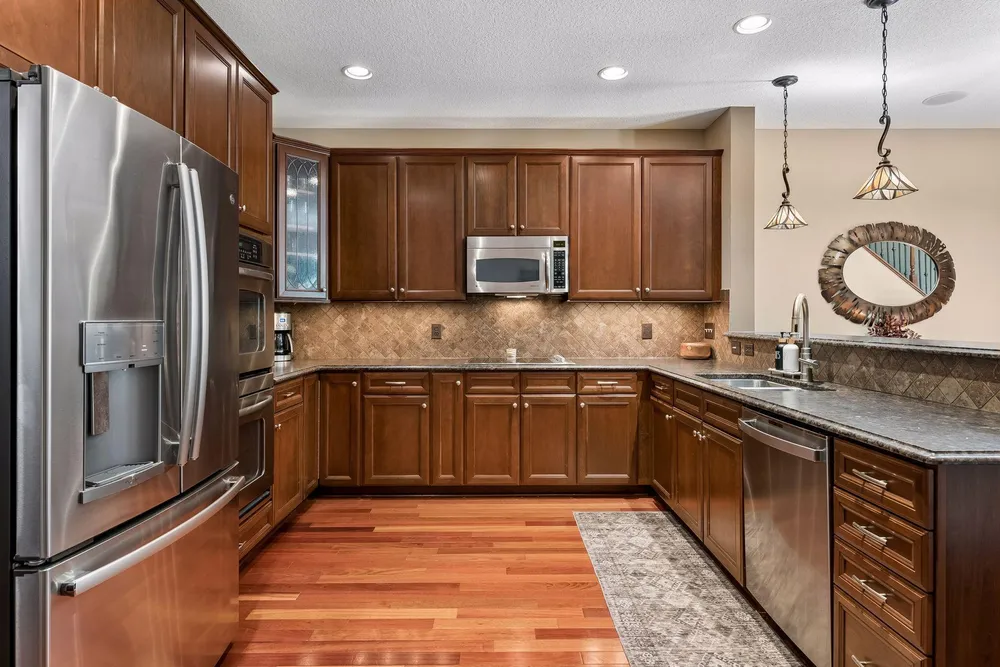 1454 Steeplechase Ln, Eagan, MN 55122