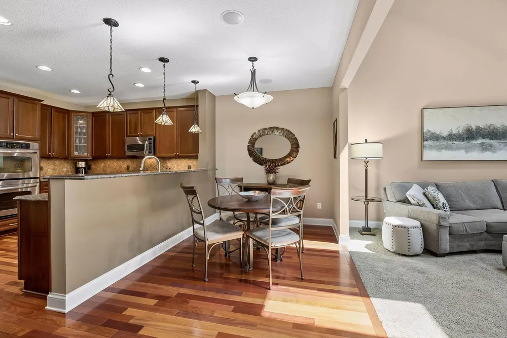 1454 Steeplechase Ln, Eagan, MN 55122