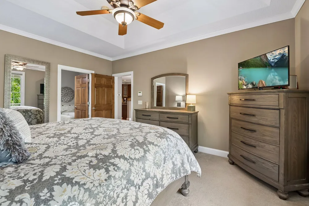 1454 Steeplechase Ln, Eagan, MN 55122