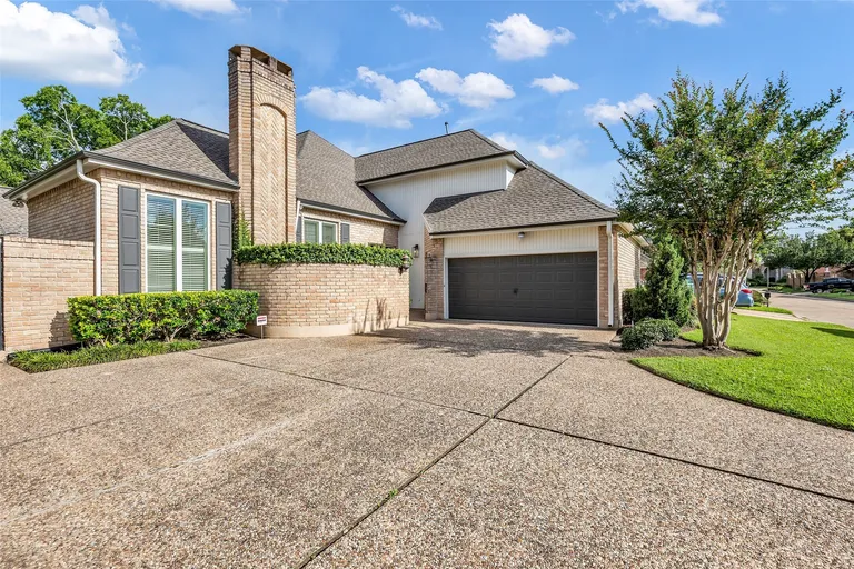 1246 Trace Dr, Houston, TX 77077