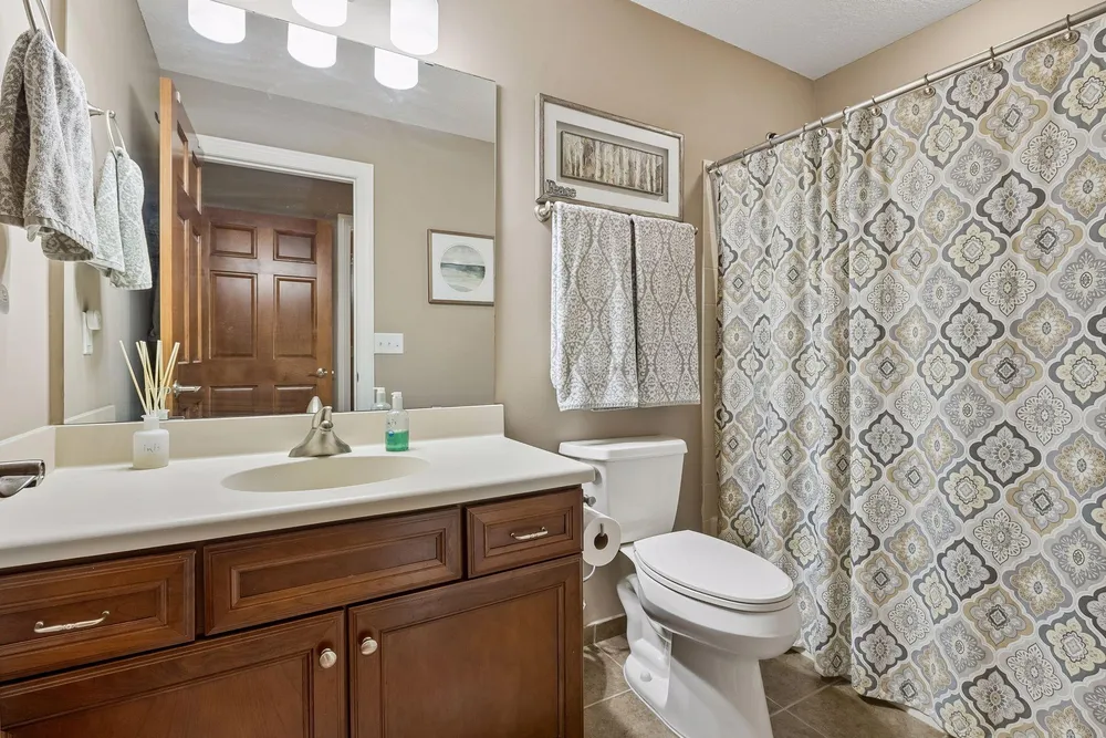1454 Steeplechase Ln, Eagan, MN 55122