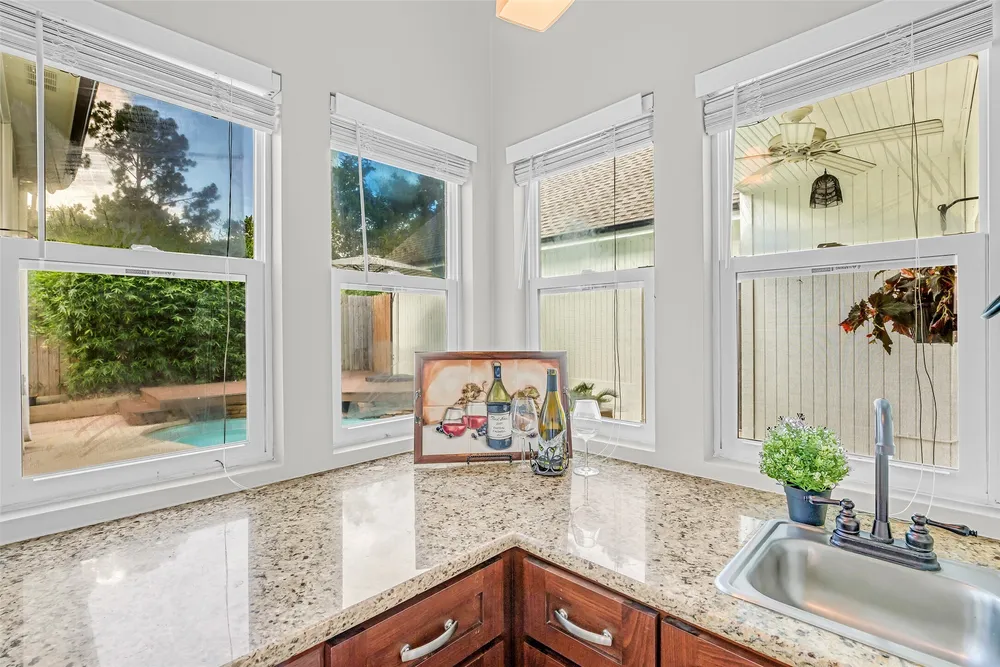 1246 Trace Dr, Houston, TX 77077