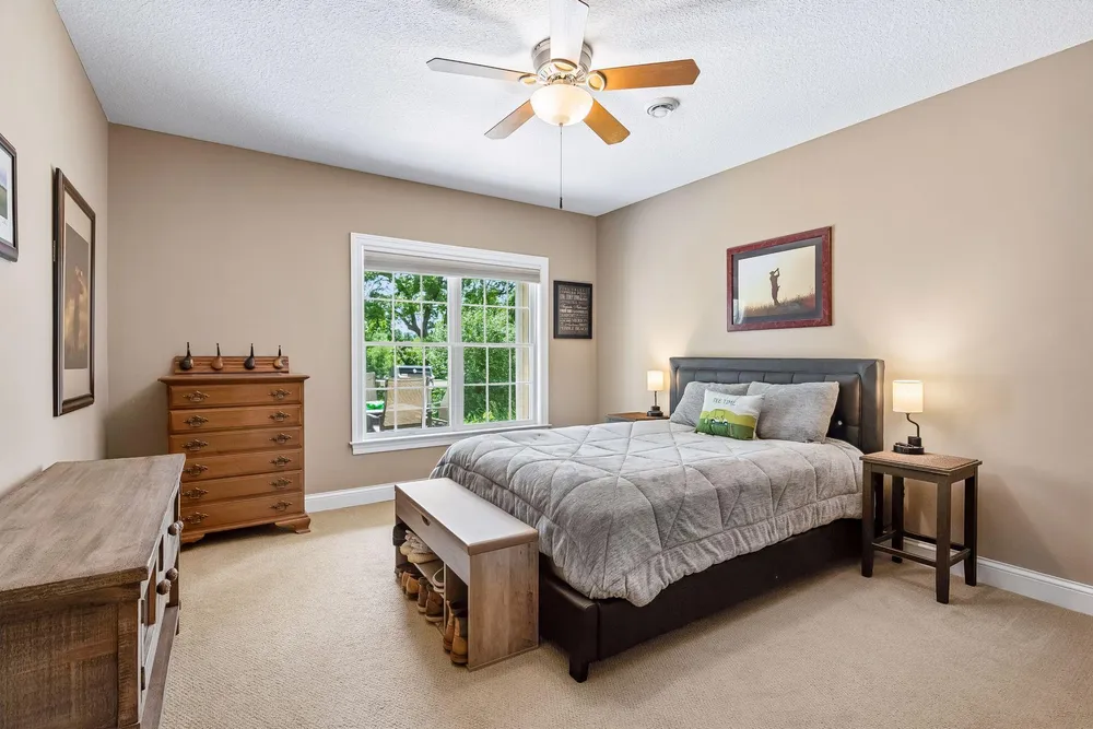 1454 Steeplechase Ln, Eagan, MN 55122