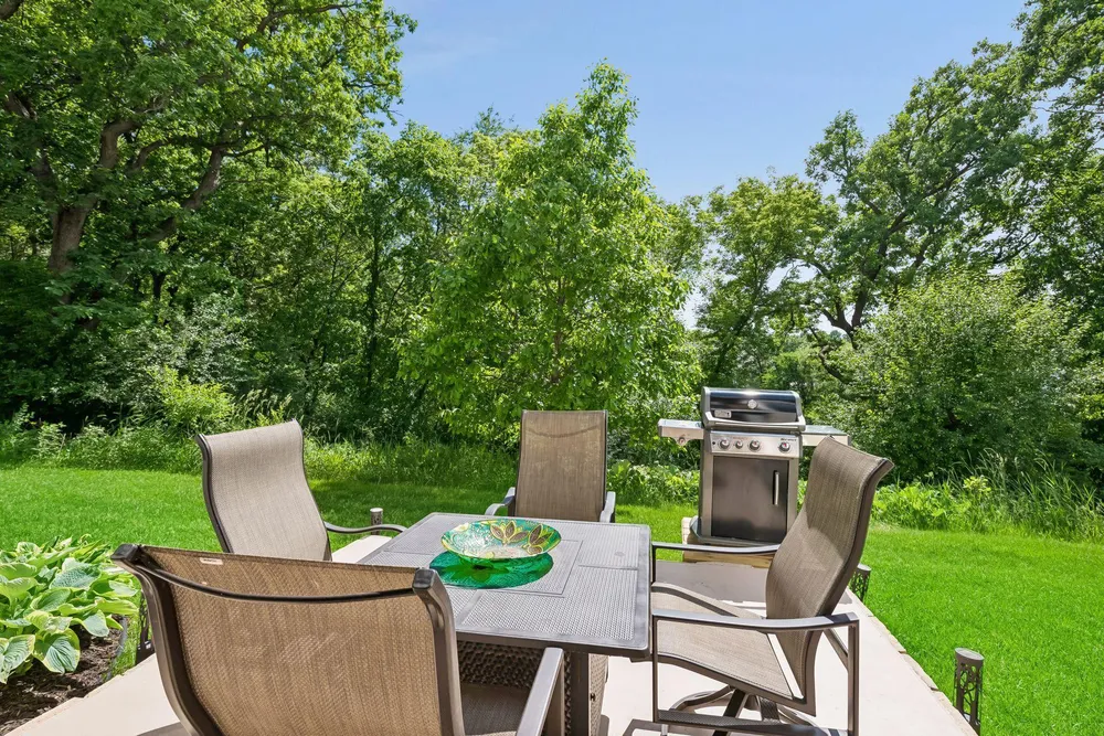 1454 Steeplechase Ln, Eagan, MN 55122