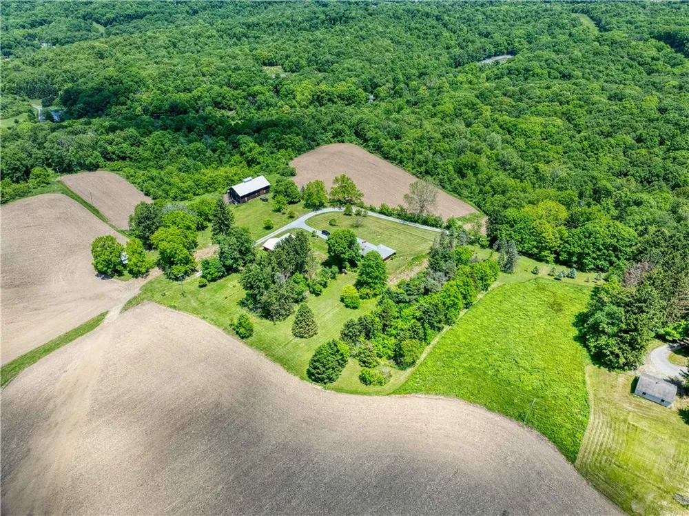 547 McKinley Rd, Big Beaver, PA 16115