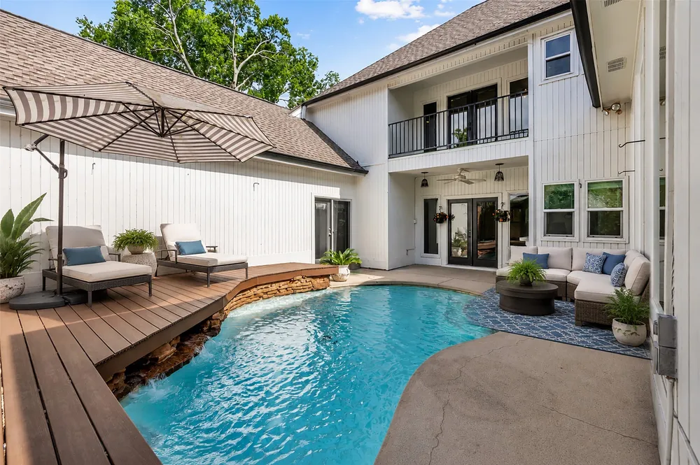 1246 Trace Dr, Houston, TX 77077