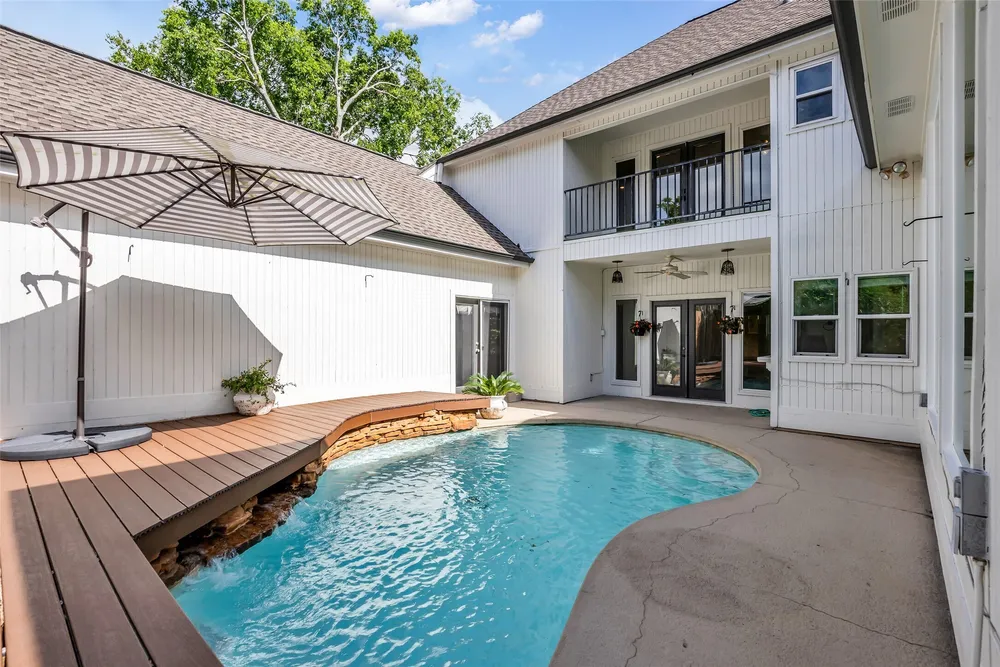 1246 Trace Dr, Houston, TX 77077