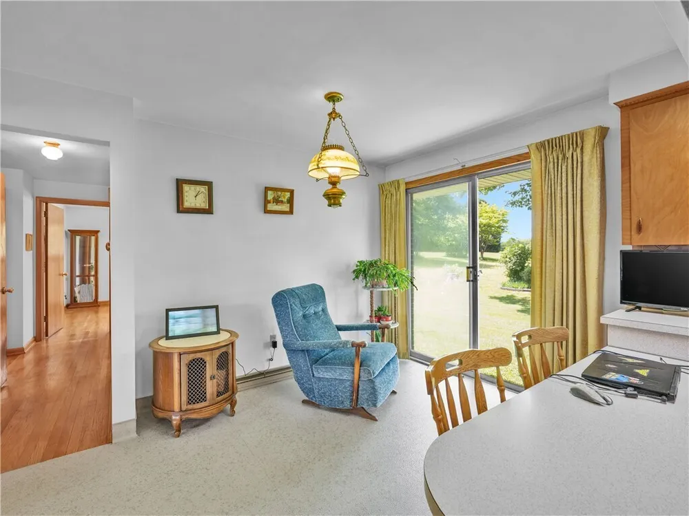 547 McKinley Rd, Big Beaver, PA 16115
