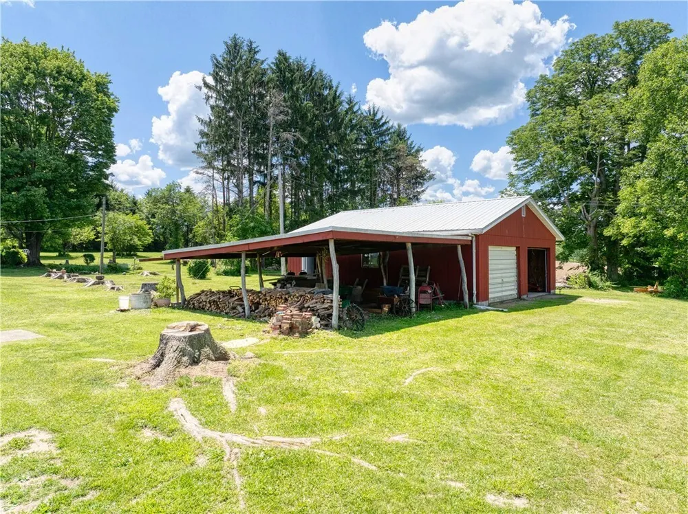 547 McKinley Rd, Big Beaver, PA 16115