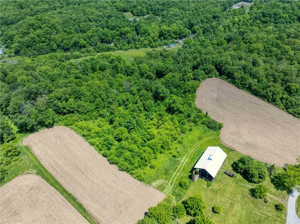547 McKinley Rd, Big Beaver, PA 16115