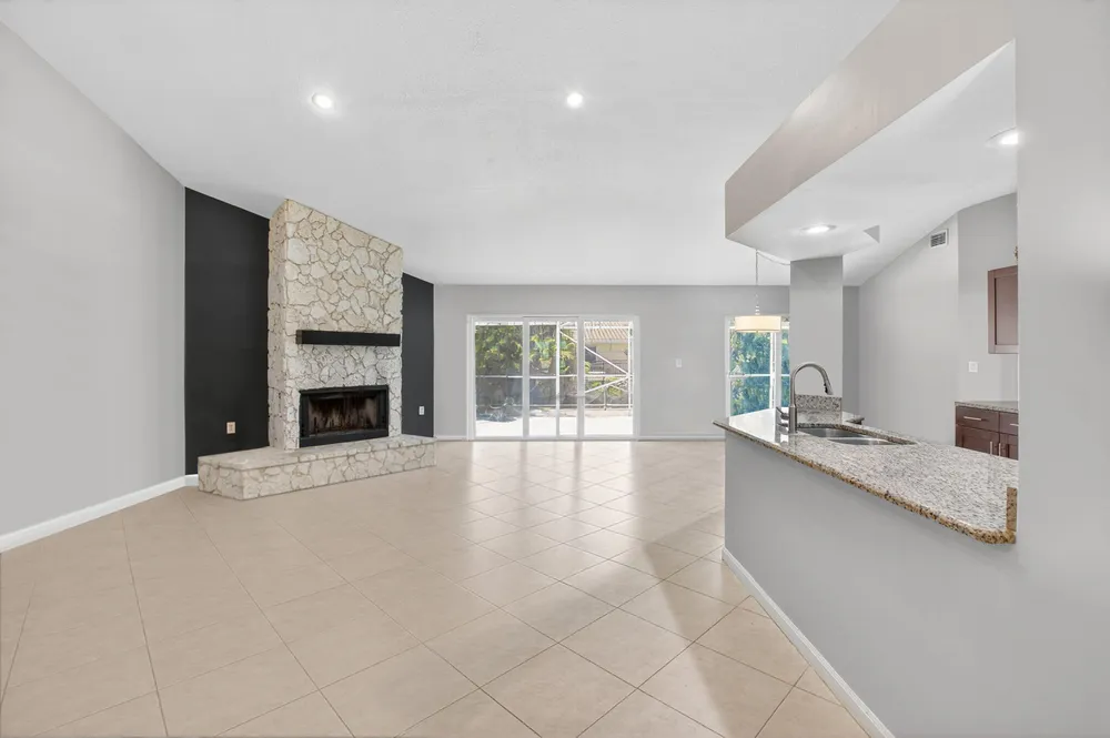 7069 NW 3rd Ave, Boca Raton, FL 33487