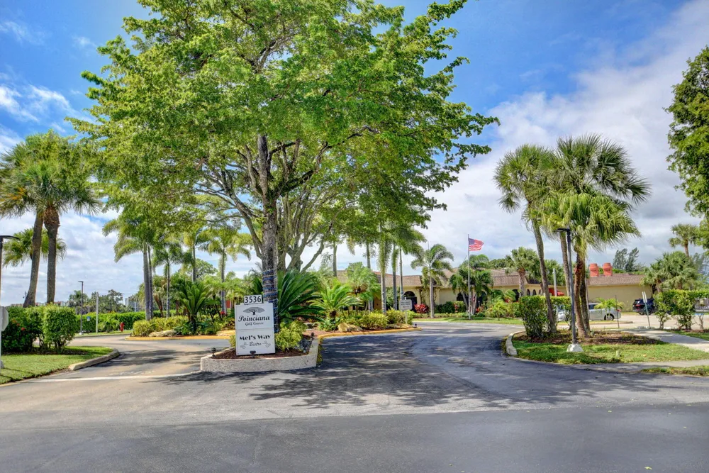 3425 Via Poinciana, Lake Worth, FL 33467