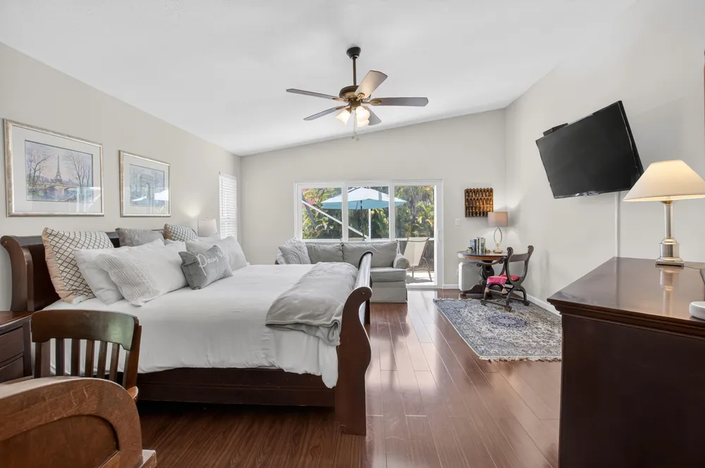 7069 NW 3rd Ave, Boca Raton, FL 33487