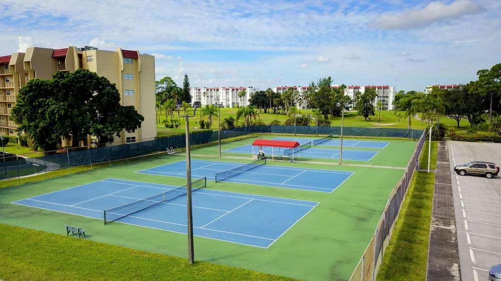3425 Via Poinciana, Lake Worth, FL 33467