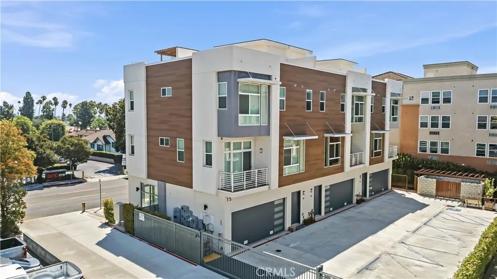 15 S Chapel Ave, Alhambra, CA 91801