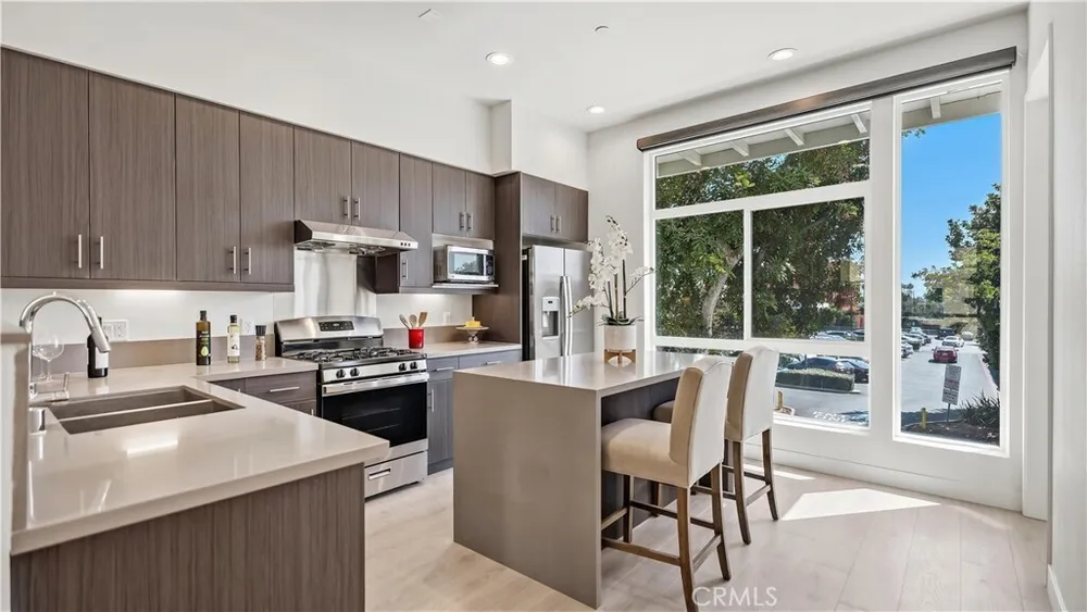 15 S Chapel Ave, Alhambra, CA 91801