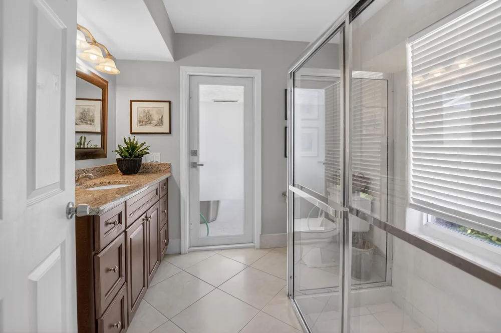 7069 NW 3rd Ave, Boca Raton, FL 33487