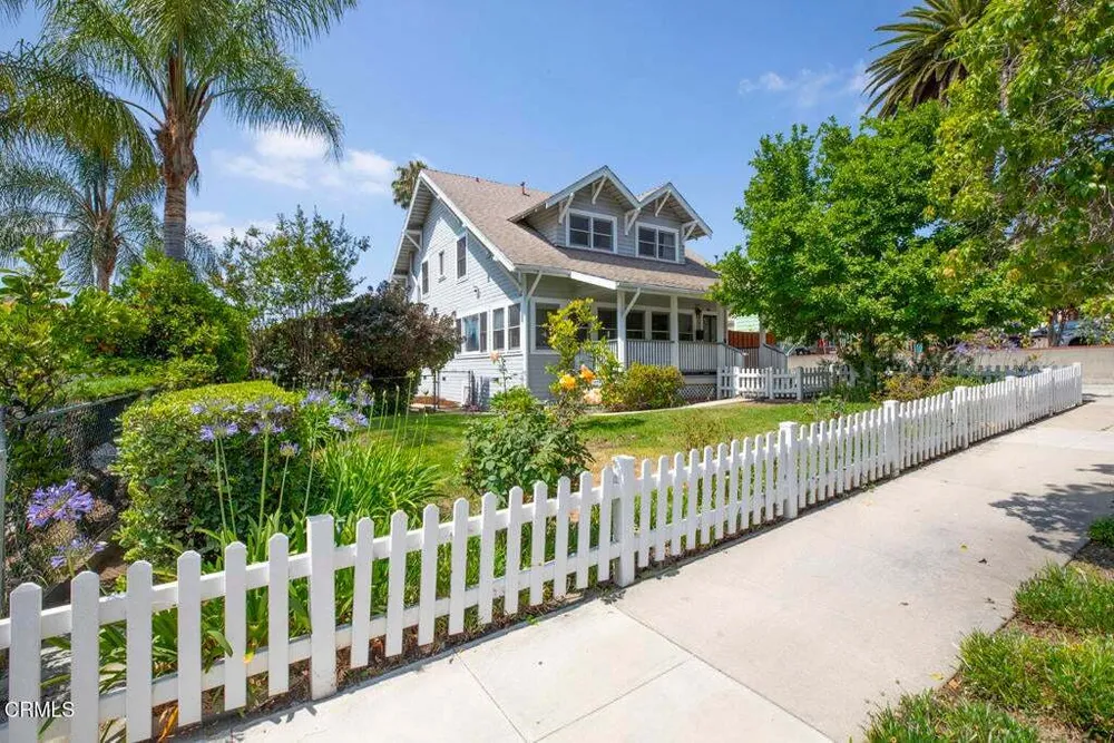 2330 Yosemite Dr, Eagle Rock, CA 90041