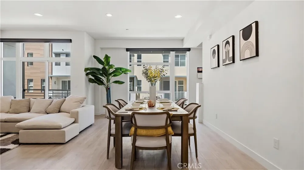 15 S Chapel Ave, Alhambra, CA 91801